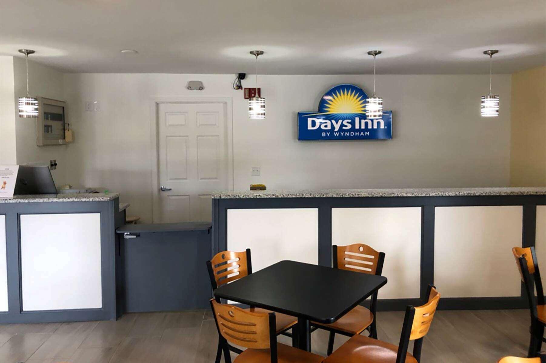 Days Inn By Wyndham Cape Carteret Near Emerald Isle Eksteriør billede