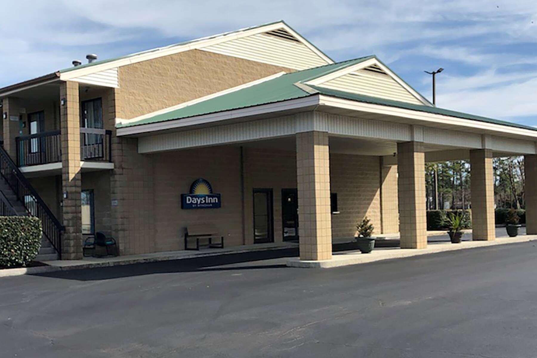 Days Inn By Wyndham Cape Carteret Near Emerald Isle Eksteriør billede